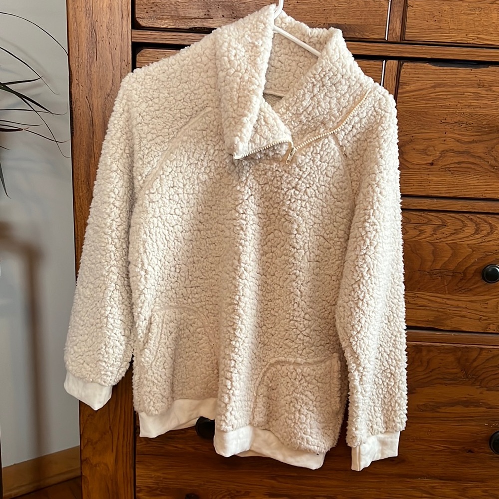 Sherpa zip cowl neck sweatshirt.
